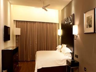 The Kay Hotel Vijayawāda Exterior foto